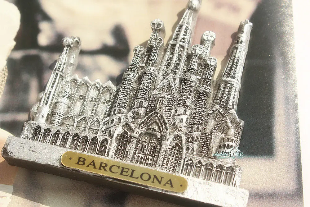 Barcelona Gaudi Sagrada Familia Metall Magnet Souvenir Spanien bronzefarben 