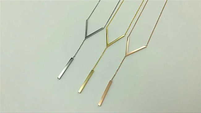 2562767176_1616157774