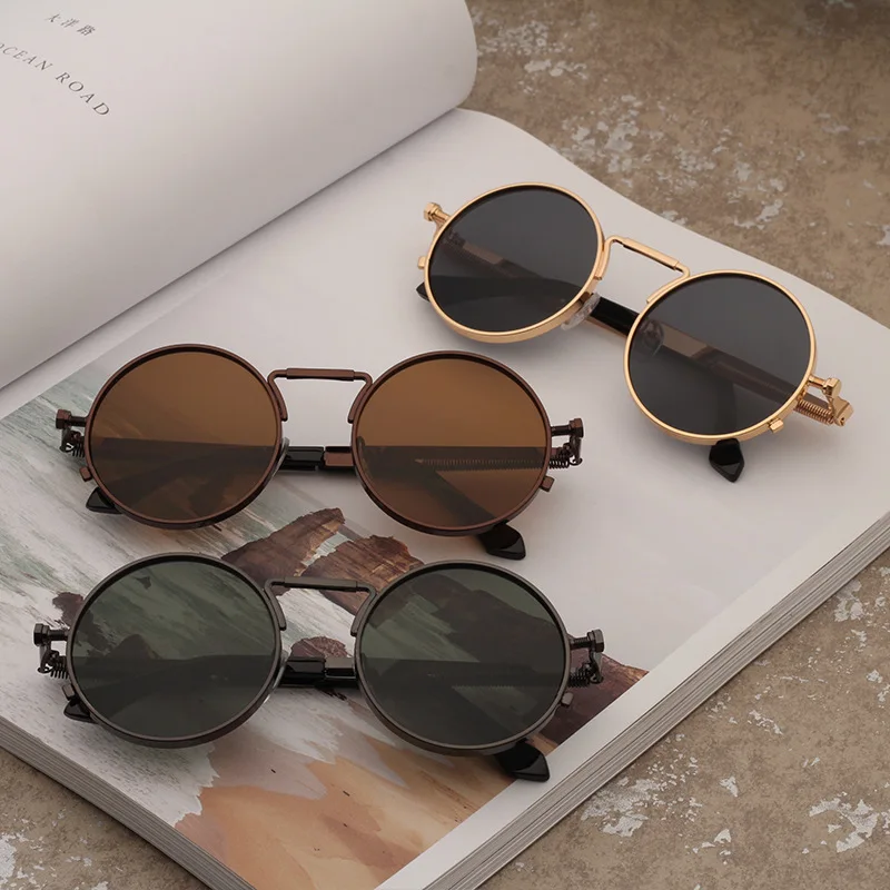 

2019 New Round Metal Frame Sunglasses Gothic Steampunk Sunglasses Mens Womens Fashion Retro Vintage Shield Eyewear Shades