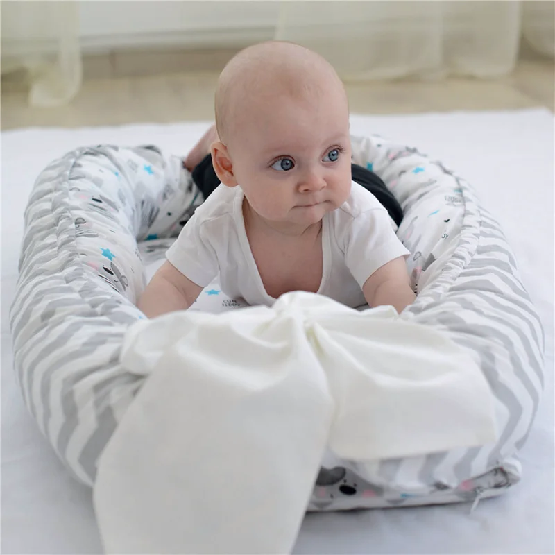 80*50cm Baby Nest Bed Portable Crib Travel Bed Infant Toddler Cotton Cradle for Newborn Baby Detachable and Washable Bassinet
