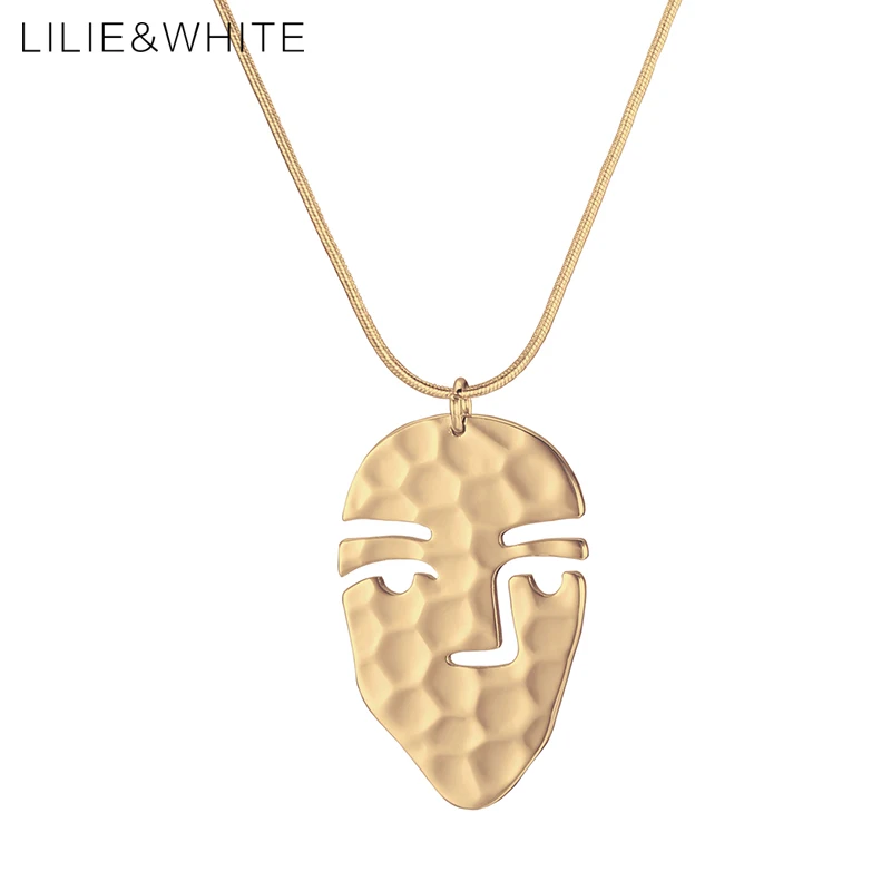 LILIE&WHITE Fashion Surface Human Face Pendant Necklace
