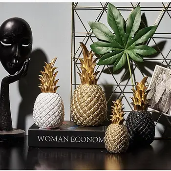 

Nordic Creative Resin Gold Pineapple Fruit Crafts Living Room Wine Cabinet Window Desktop Home Ornament Table Decoration Crafts