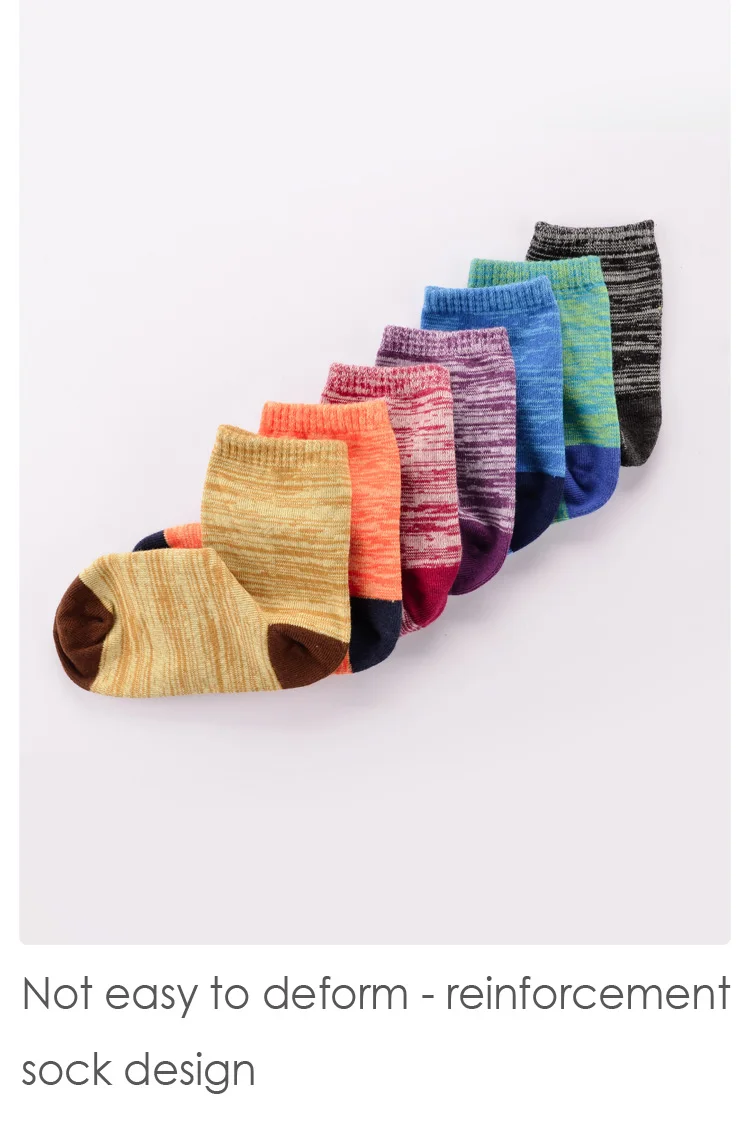 Children's-color-yarn-in-stockings_04