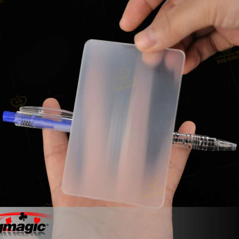 

Magic Tricks LUBORS LENS Card Visual Distortions Magic Props Close Up Magic Gimmick Easy To Do for Beginner New