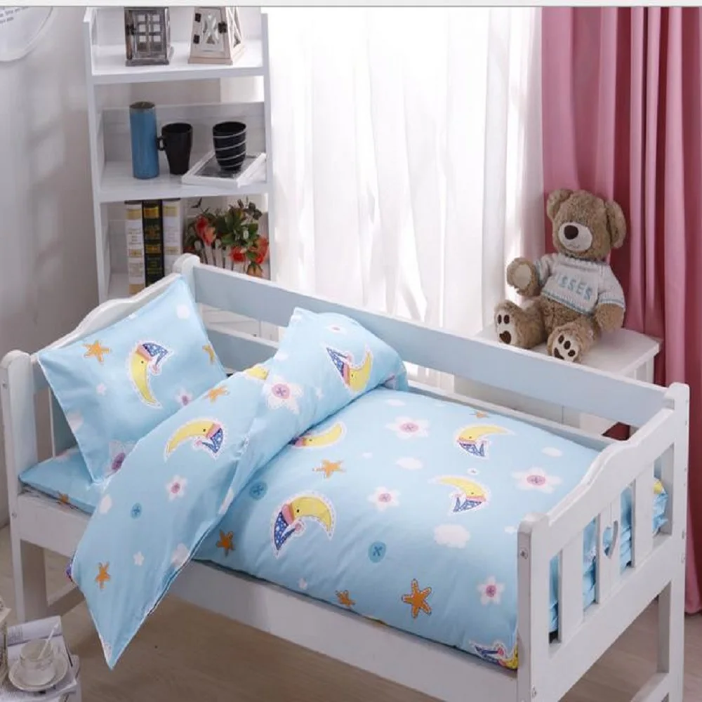 

Three Pcs Baby Beding Crib Set Cartoon