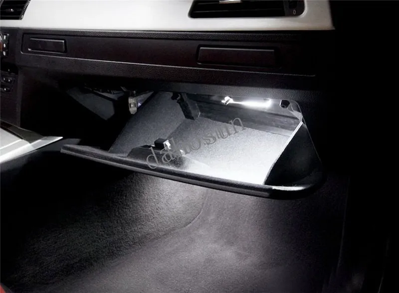 BMW-glove-box-lamp5