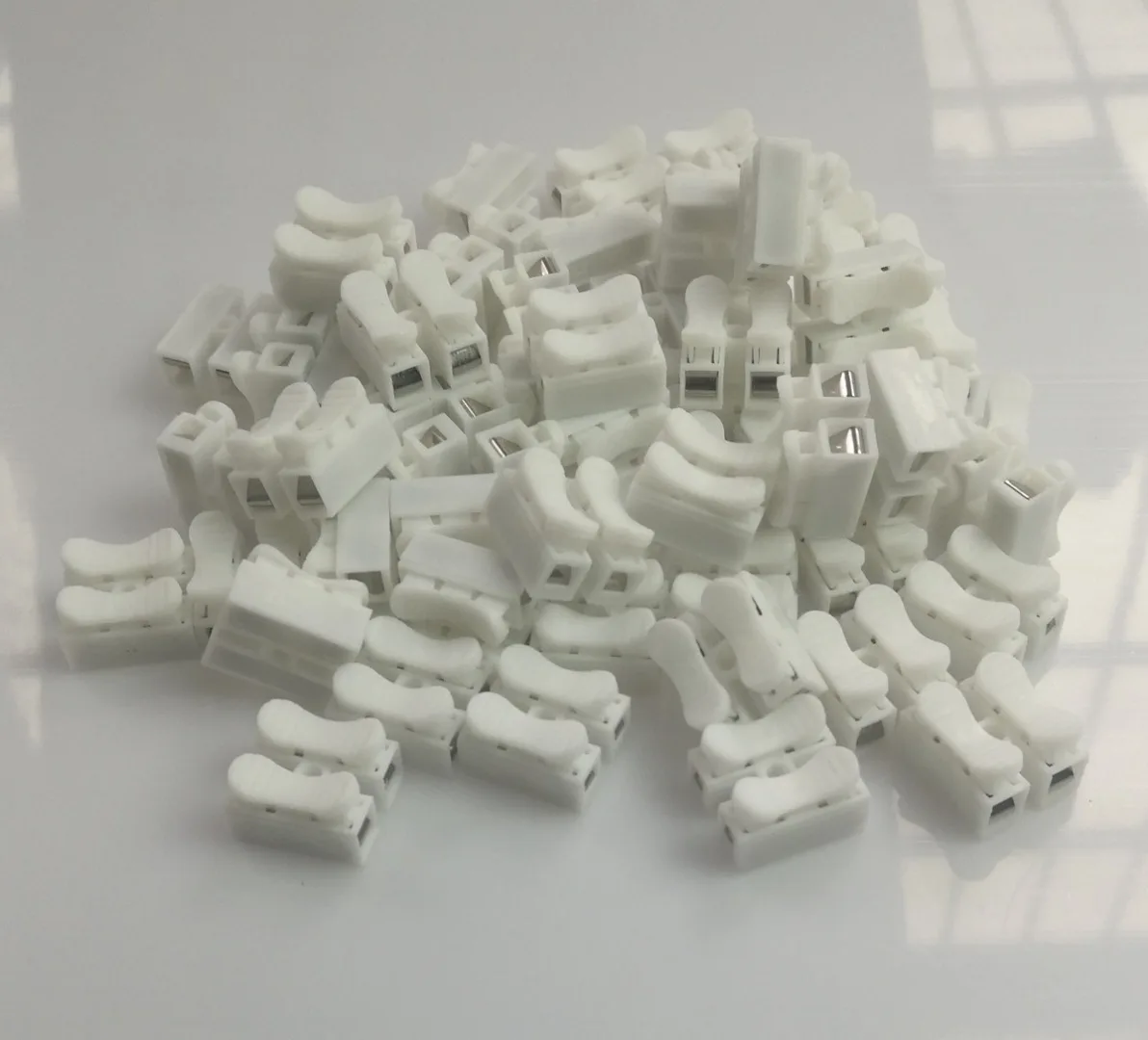 120pcs  Electrical 2Pins Cable Connectors  twin connector  CH2 Quick Splice Lock Wire Terminals