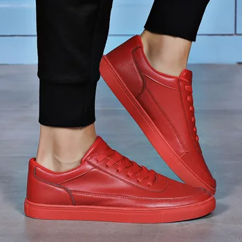 

UPUPER New Men Skateboarding Shoes Men Flats White Shoes Low Casual Walking Shoes Leather Sneakers Non-slip Chaussure Homme
