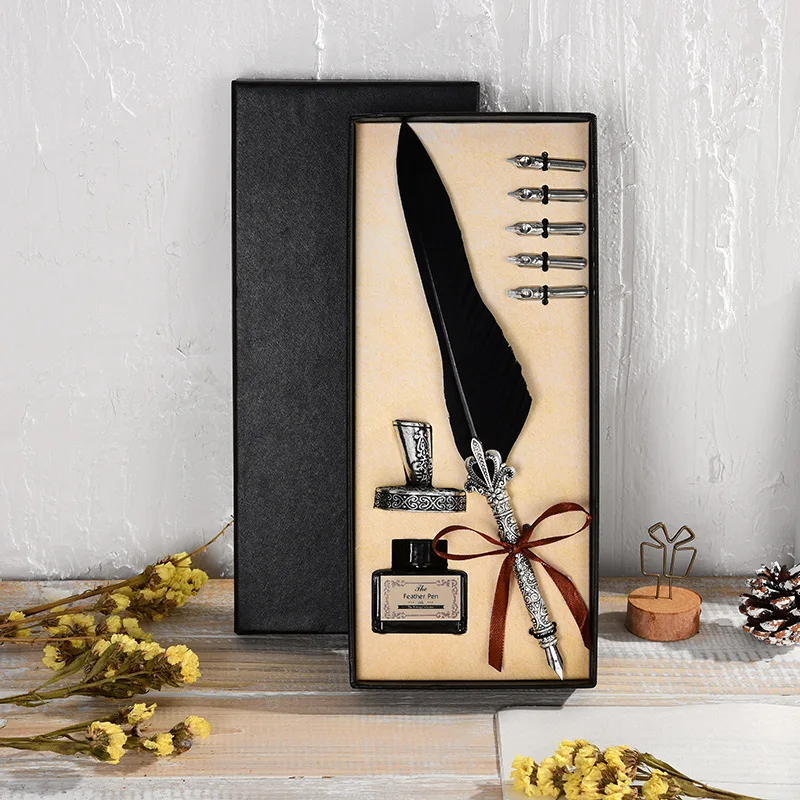 

Harri Potter Hogwarts Badges Symbol Collection Advanced Feather Pen And Cursed Child Owl Pen Set With Box Christmas Gift Toys