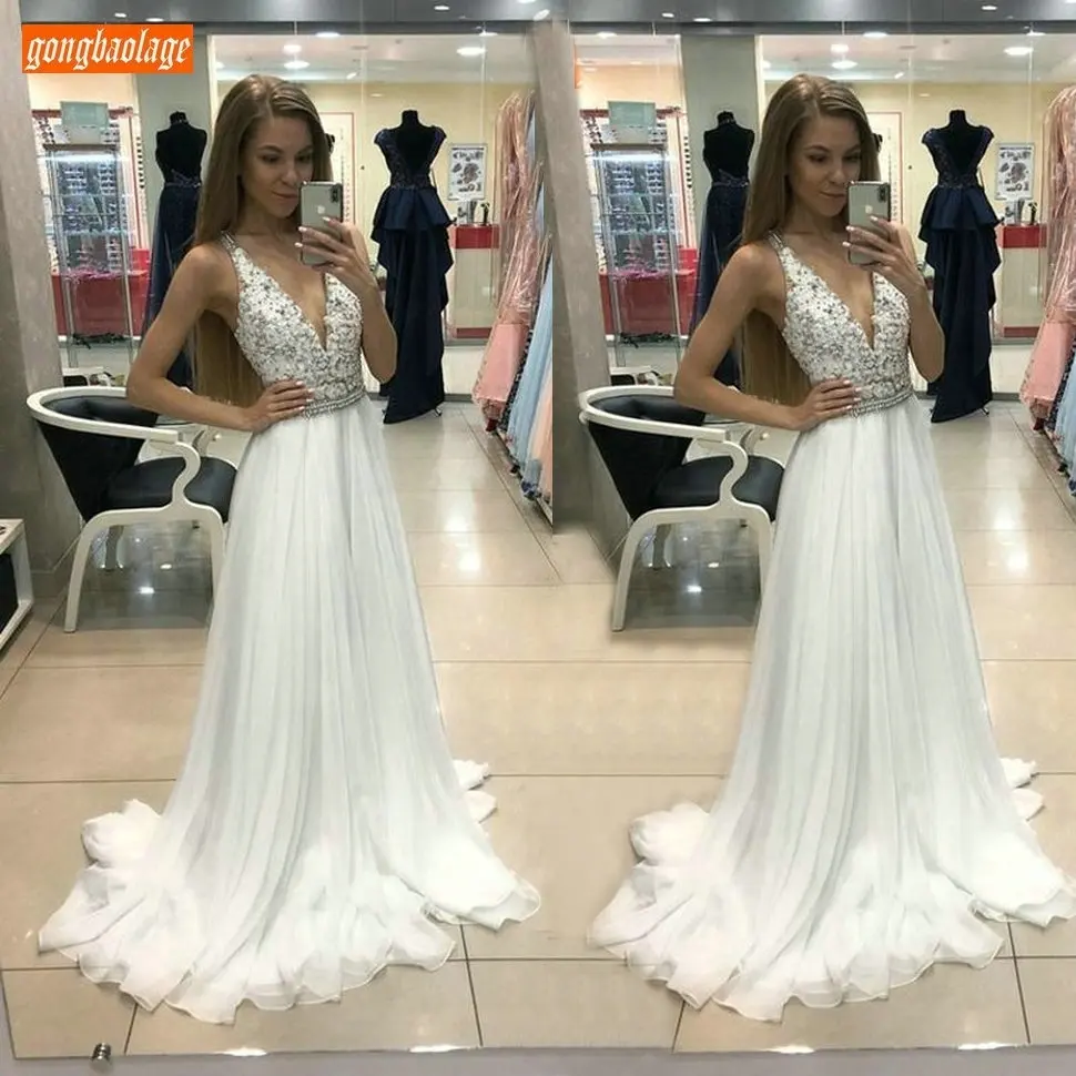 

Elegant BOHO White Wedding Dresses Long 2019 Wedding Gowns V-Neck Chiffon Lace Appliques Slim Fit Floor Length Sexy Bridal Dress
