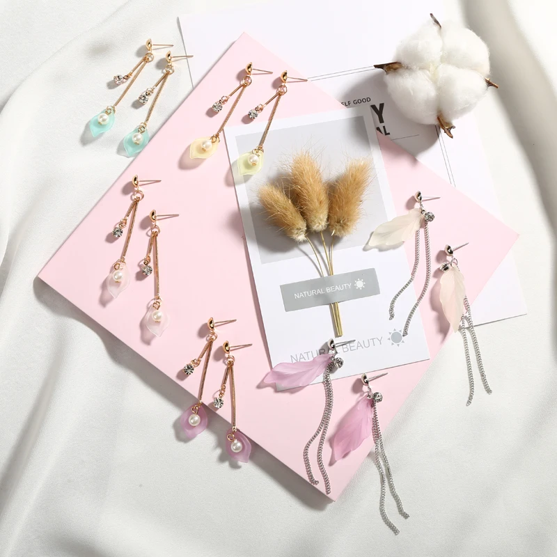 

Temperament Simulated Pearl Petal Leaf Long Chain Ear Earrings Crystal Drop Earrings Fashion Dangle Piercing Jewelry