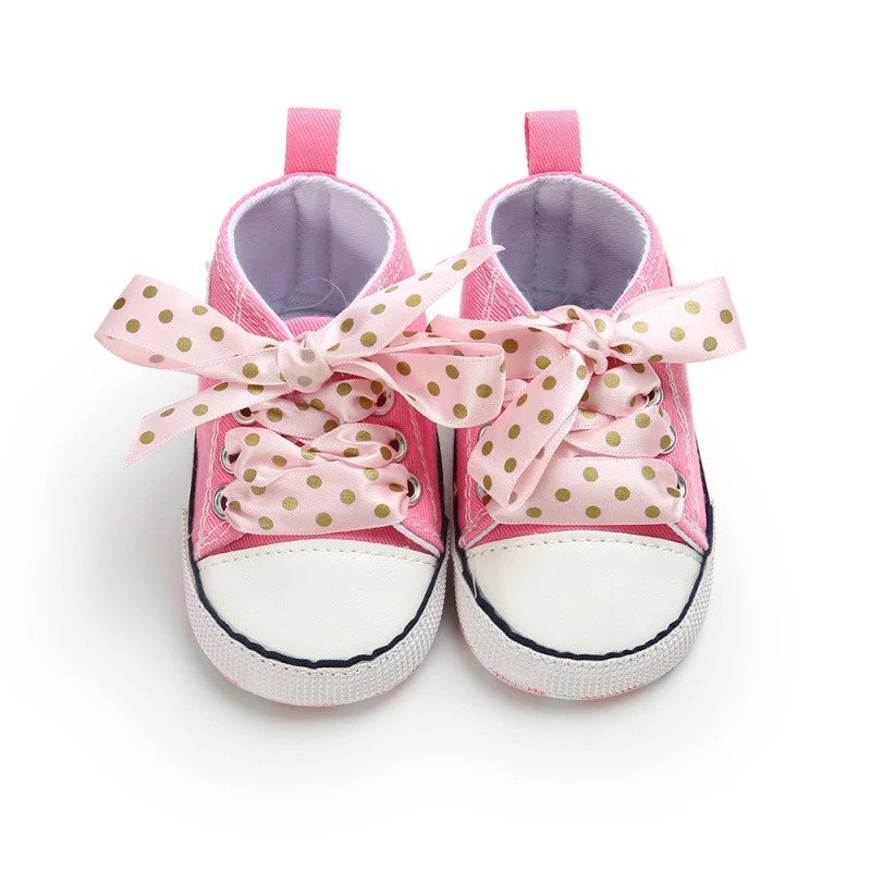 С узором в горошек детские ботинки для девочек весна холст красная лента милая детская обувь для первых шагов новорожденных, для малышей,, белые шнурки для обуви