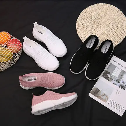 

Summer old shoes women 2019 spring new wild net face coconut small white super fire sports shoes net red breathable
