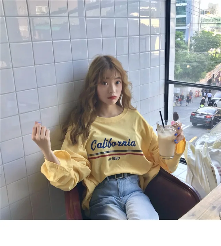 Женская футболка в Корейском стиле Ulzzang Harajuku, Повседневная футболка с буквенным принтом и длинным рукавом для женщин, свободная желтая футболка с круглым вырезом, топы