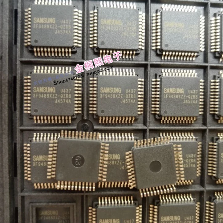 X z z n k z. Красивые парни целуются. Греко-римская, вольная борцы. Парень оборачивается на девушку. X z z n k z.