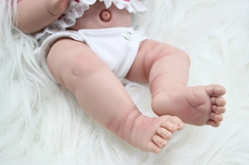 35 см полный силиконовый корпус Reborn Baby Doll игрушки Реалистичные 14 дюймов Мини Винил принцесса улыбка Девочка Младенцы кукла подарок на день рождения Купание игрушка