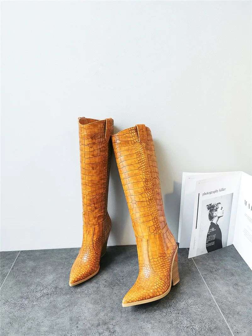 FEDONAS/женские сапоги до колена; качественная обувь для ночного клуба в европейском стиле; женские пикантные теплые сапоги с острым носком; сезон осень-зима - Цвет: dark yellow