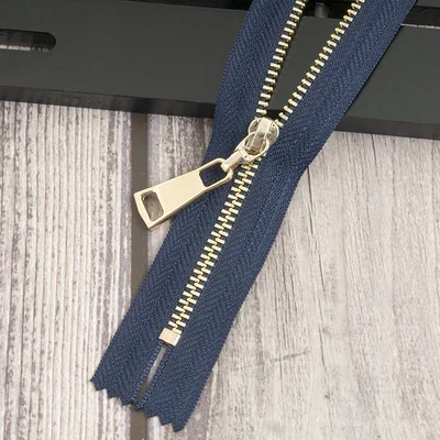 navybluegold 2 шт 20 см экологически чистые Металлические молнии 3# закрытые молнии для шитья пуховика карман сумка для одежды ремесла аксессуары - Цвет: navybluegold