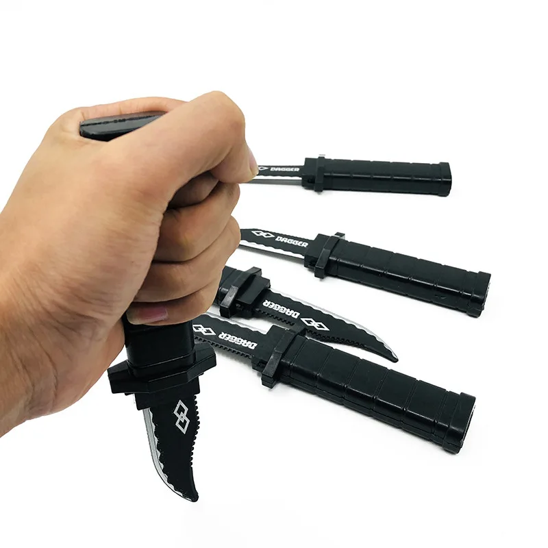 

Creative simulation eating chicken weapons daggers Halloween scary spring plastic flex knife