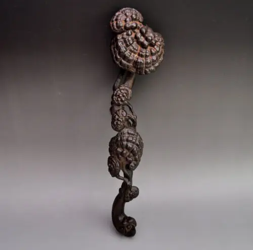 

The old Chinese aloes wood carving delicate Ruyi Ganoderma lucidum