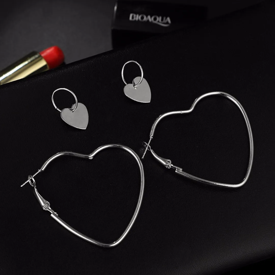 Cute Love Heart Dangle Earring 2 Pairs Women Silver Color Hollow Pendant Earring Chic Fashion Statement Jewelry boucle d'oreille