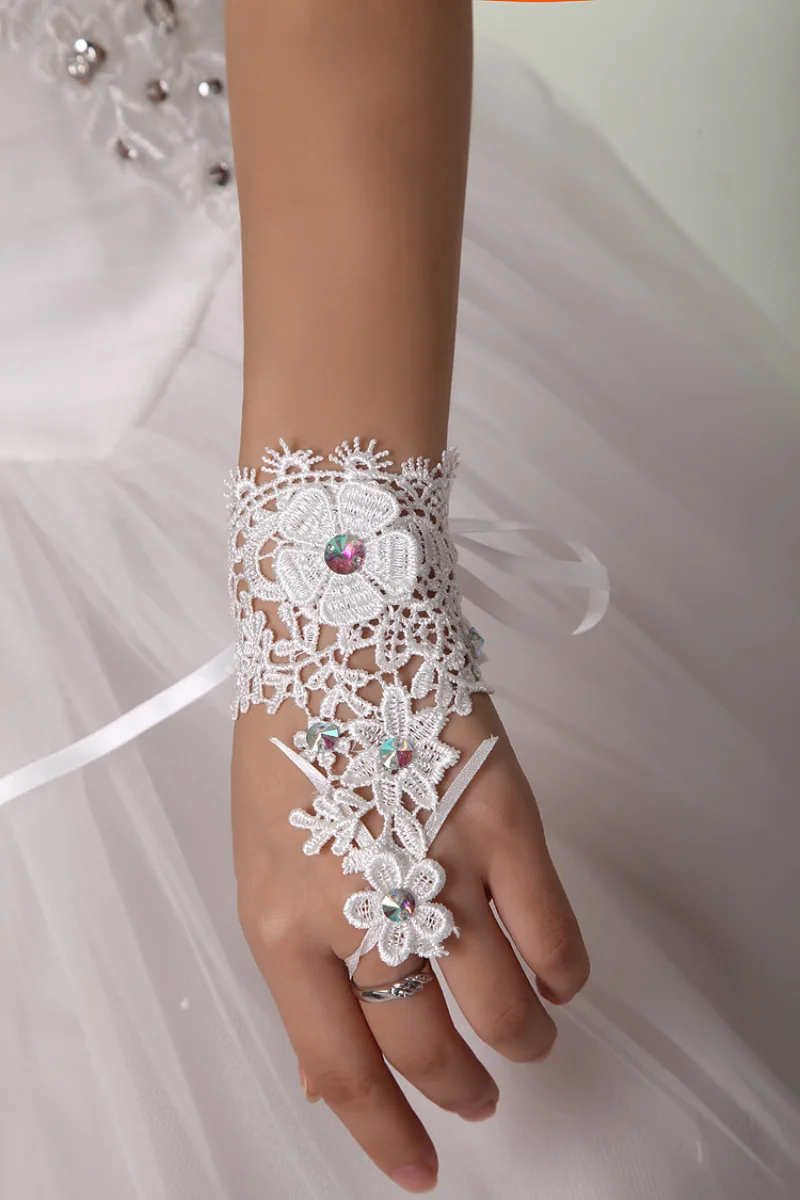 High quality white lace short bridal gloves handwork add