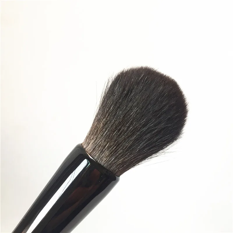 Suqqu Face Brush _ 1