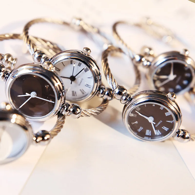 

CHIC style decorative watch female student bracelet opening fresh and fresh Korean version simple retro art waterproof