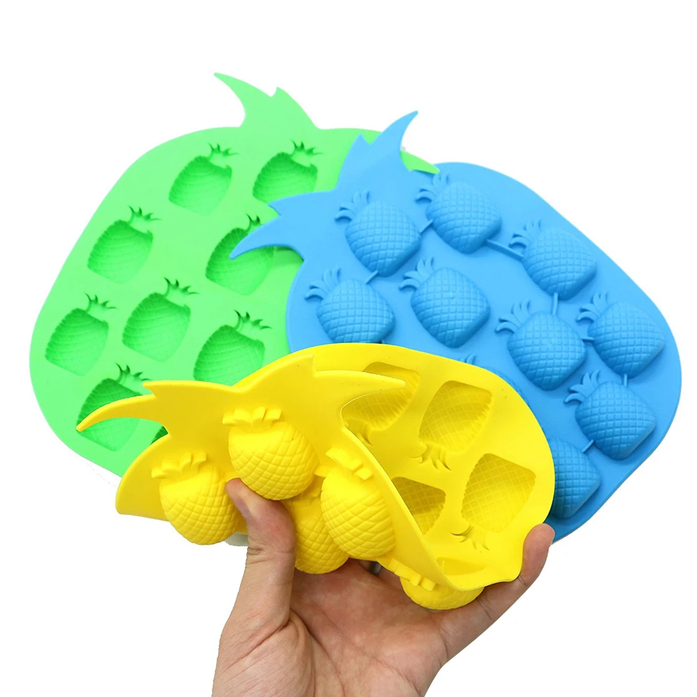 

3D New silicone ice mold DIY fruit ice cube tray,pineapple silicone chocolate mold for ice cream cooking tools Random Color