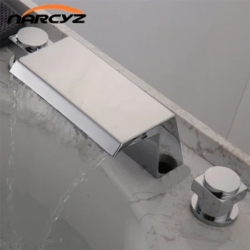 

Basin Faucet Chrome Solid Brass Faucet Antique European Basin Mixer Double Handle Deck Bathroom Hot and Cold Mixer Tap XR8240