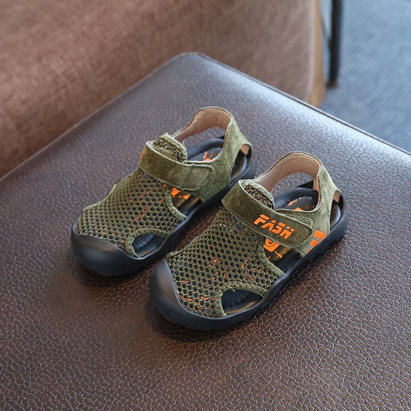 gym shoe sandals