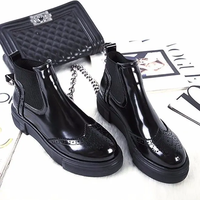 

AGUTZM Botas Botines Mujer 2018 Ankle Women Boot Spring Autumn Fashion Simple Slip-on Bright Leather Platform Bota Feminina