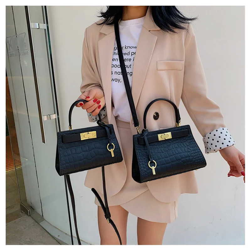 

Fashion Women Crocodile Handbag Large Capacity Alligator Lock Brand Designer Shoulder Bag High Quality 2019 New Crossbody Bag