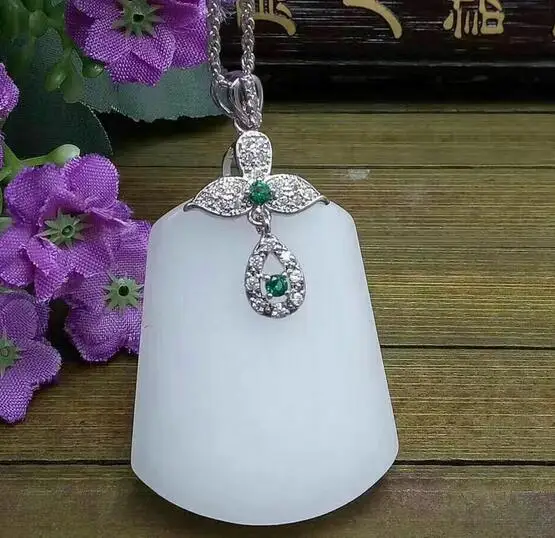 Collier pendentif en forme de carte sûre et bonne chance en Jade blanc naturel|Statues et sculptures| -