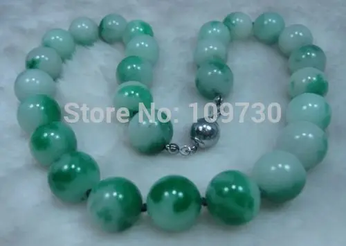 

Jewelr 003133 NATURE GREEN 14MM JADE BEADS JADEITE NECKLACE 18INCH