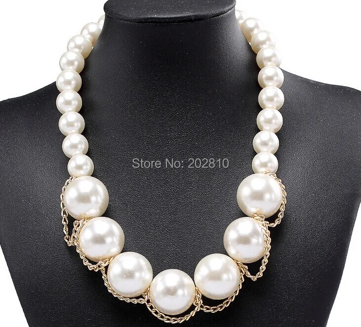

Europe United States big chunky pearl necklace,big beads chain sweater necklace for women,gold-color chain pearl beads necklace