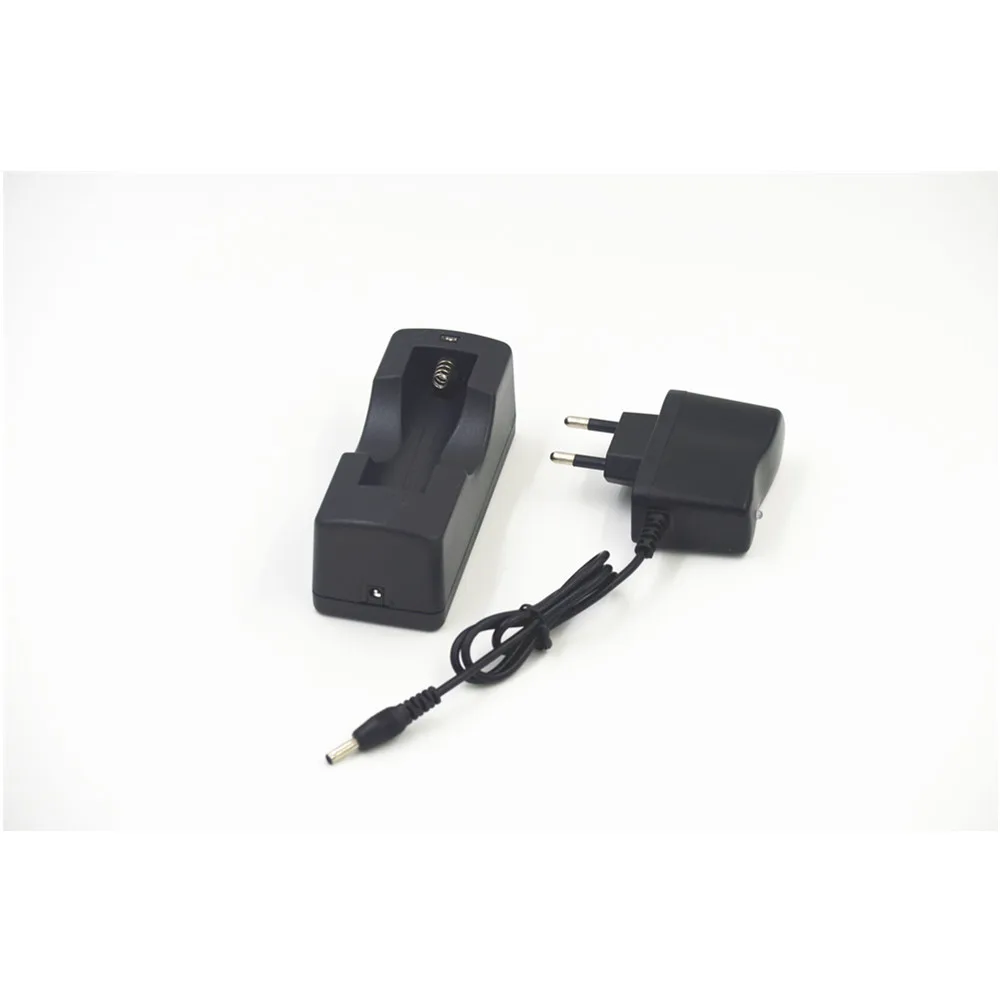 

EU / US 18650 Battery AC Charger + Charger Base for Single 18650 Rechargeable Li-Ion Battery Headlamp Flashlight Torch