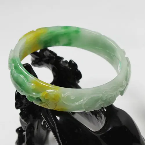

2388 NATURAL BEAUTIFUL CHINA HAND-CARVED GREEN JADE GEMS BANGLE BRACELET