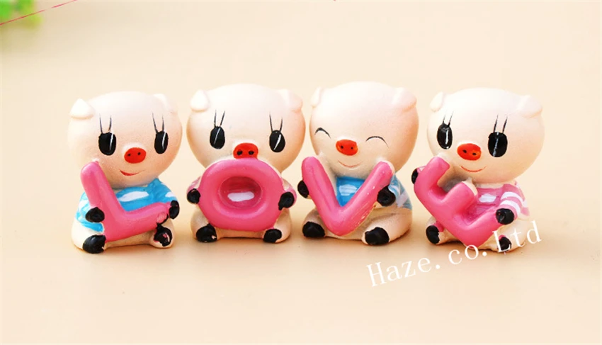 

Pig Doll Car Decoration Accessories Display Figure MINI Model Kid Toy