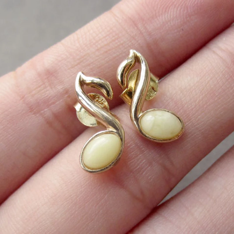 music earrings (1)