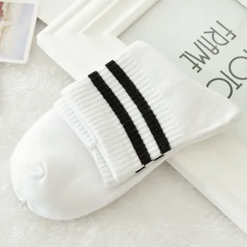 

2019 NICE Hip Hop Unisex Creative Harajuku Letter Cotton Skateboard Sock Comfortable Socks 2.19