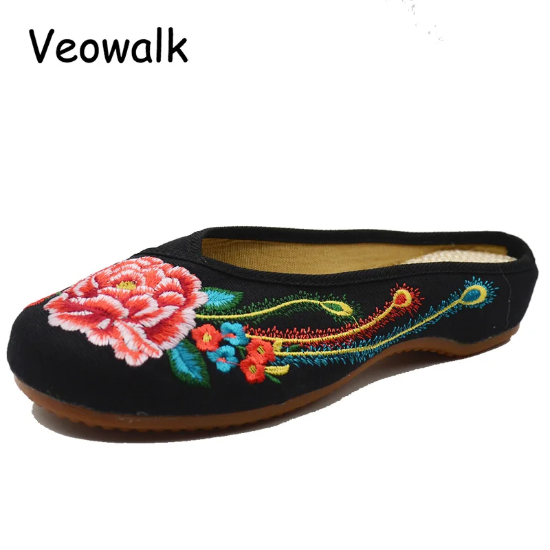 High End Embroidered Women Casual Summer Canvas Slippers Ladies Cotton Embroidery Slides Flat