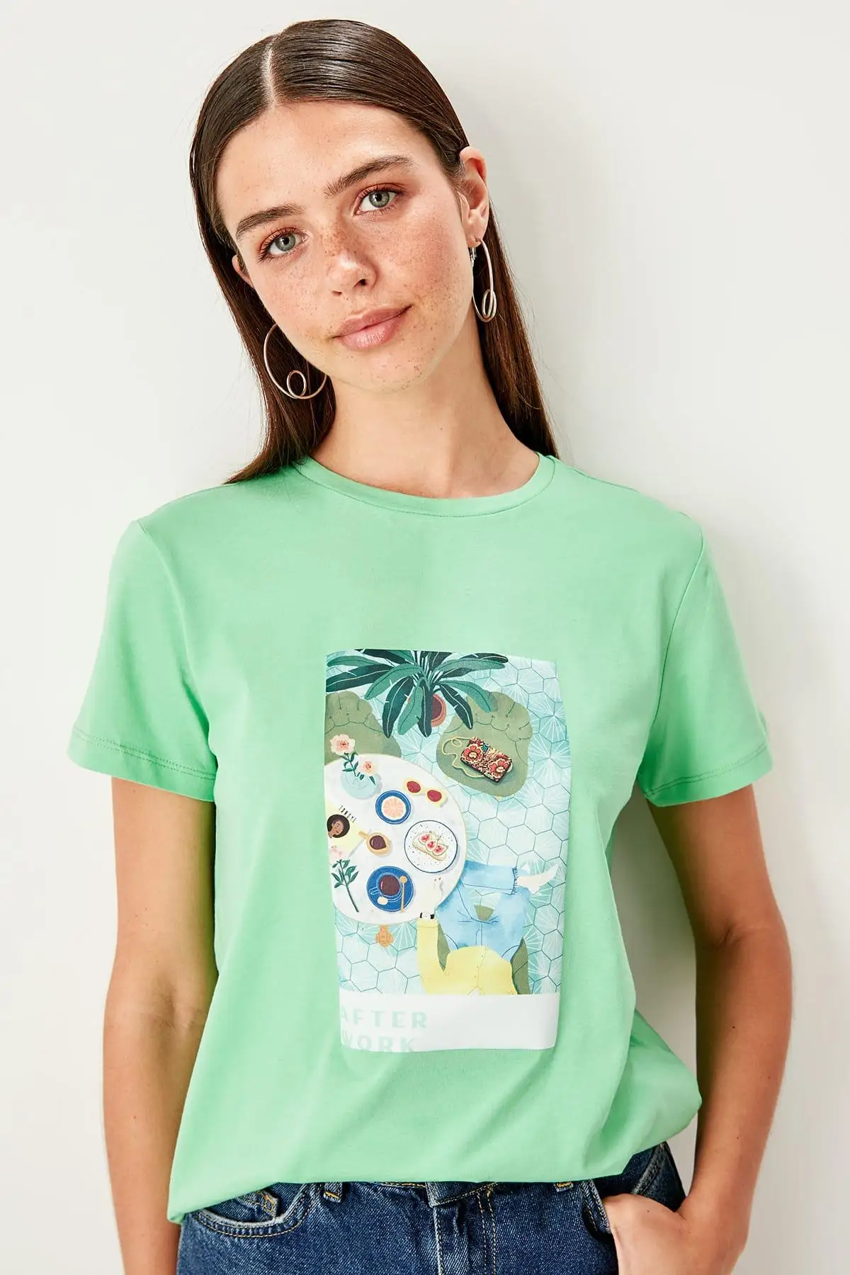 Trendyol зеленые Базовые Трикотажные футболки с принтом TWOSS19TS0175 | Женская одежда