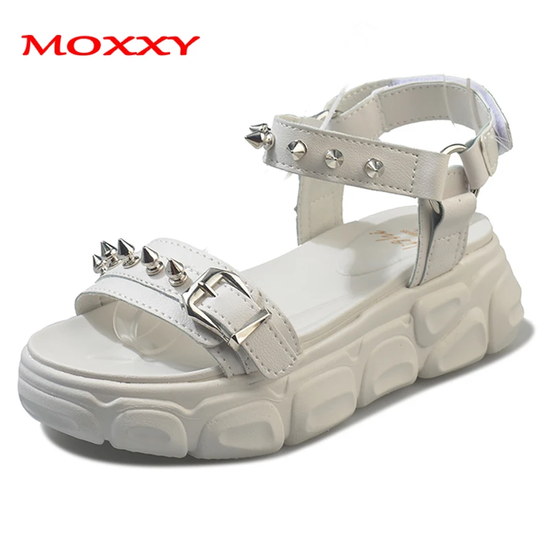 

Punk Rivet Studded Sandals Women Shoes 2019 New Fashion Summer Pink White Comfort Platform Sandals Femme Chunky Strap Sandals