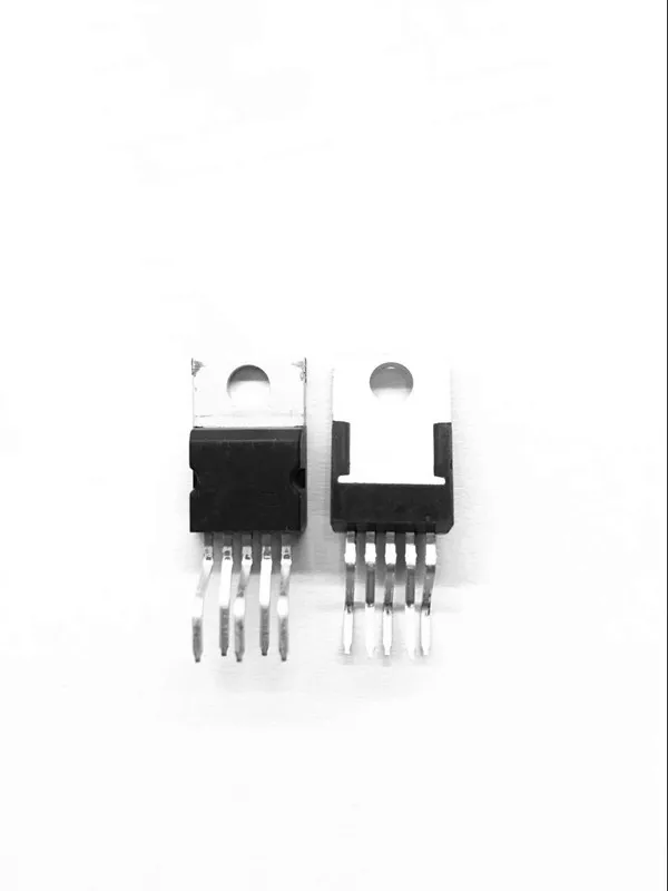 

10pcs/lot TDA2003 TDA2030 TDA2050 LM317T IRF3205 Transistor TO-220 TO220 In Stock