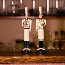 Newest chef resin crafts Creative Kitchen restaurant resin ornaments crafts home decorations Restaurant Bar Decorations