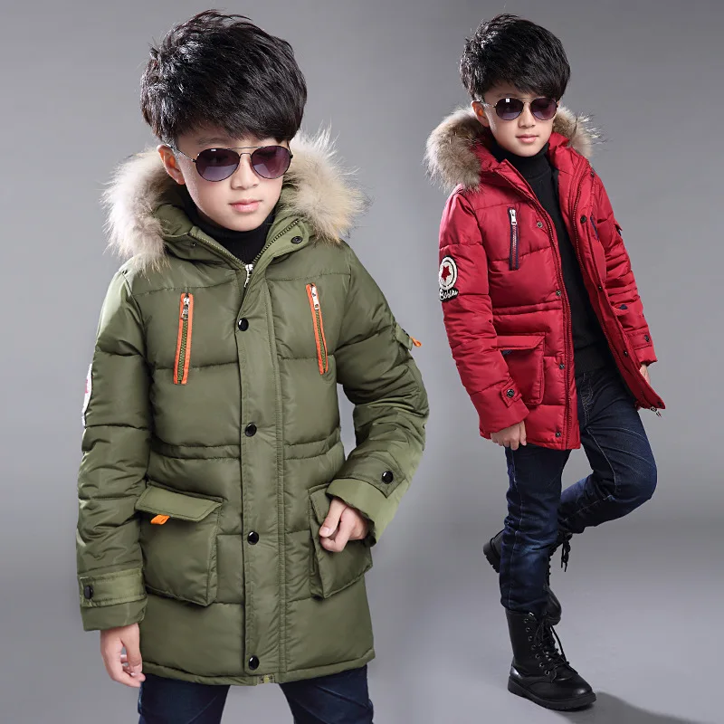 Зимняя куртка для мальчиков Новинка года; Длинная утепленная стеганая куртка для мальчиков Детское пальто с капюшоном и меховым воротником детская повседневная теплая верхняя одежда