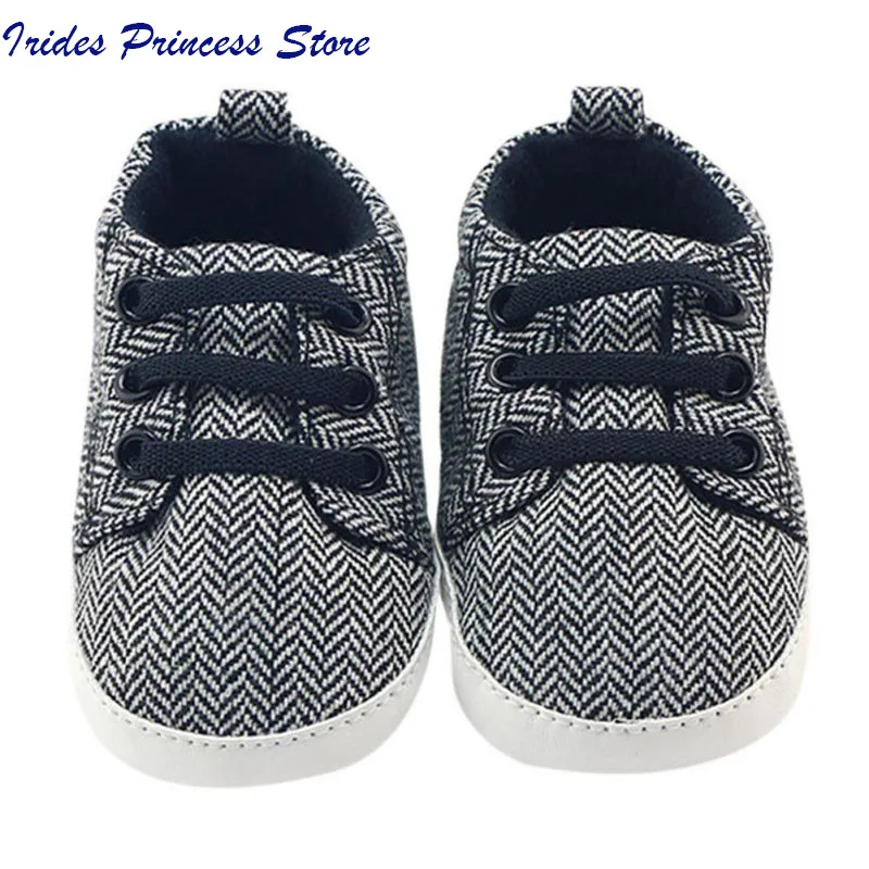 Zapatos de lona recién nacidos Infantil zapatos del bebé primeros caminante cordones rayados bebé zapatillas Niño primero caminante Zapatos de lona recién nacidos Infantil zapatos del bebé primeros caminante cordones rayados bebé zapatillas Niño primero caminante