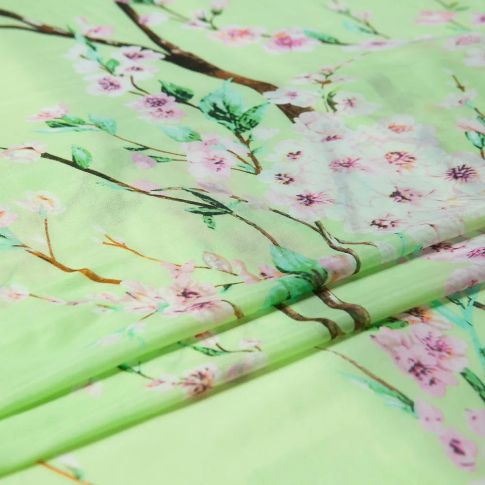 Китайская розовая цветущая вишня цветок и ветка печати смесь из шелка хлопчатобумажной ткани, светло-зеленый, шитье для платья, юбки, ремесло по двору