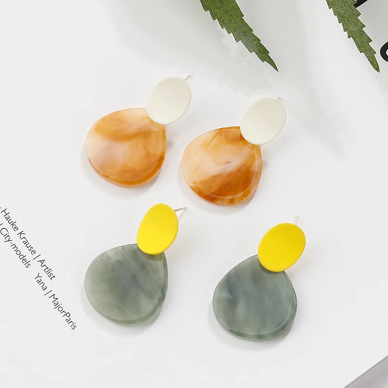 

AENSOA 2019 Korean New Geometric Acrylic Dangle Earrings For Women Fashion Lady Resin Pendant Drop Statement Earrings Jewelry